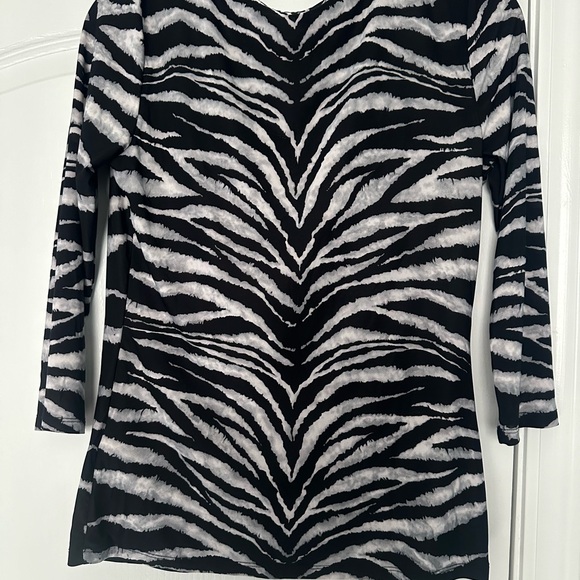 Zebra Print Blouse - Picture 3 of 3